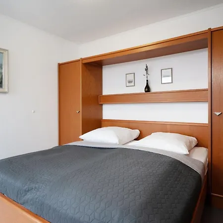 Kaiserhof 42-44 Deichkieker Apartment
